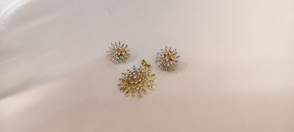 Asteria Bloom Pendant & Earring Set – real photo 4