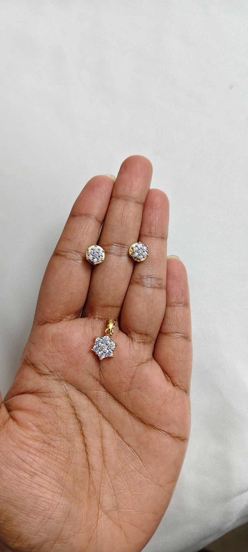Elara Blossom Pendant & Earring Set – real photo 2