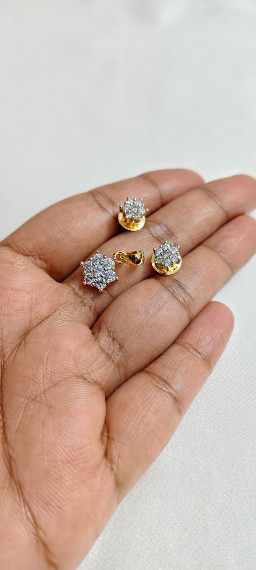 Elara Blossom Pendant & Earring Set – real photo 3
