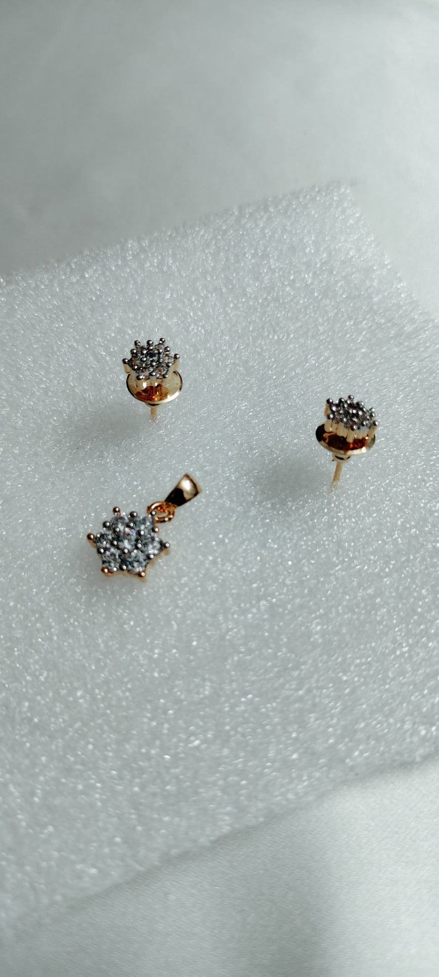 Elara Blossom Pendant & Earring Set – real photo 6
