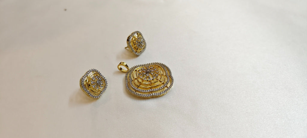 Fiora Lace Pendant & Earring Set – real photo 2