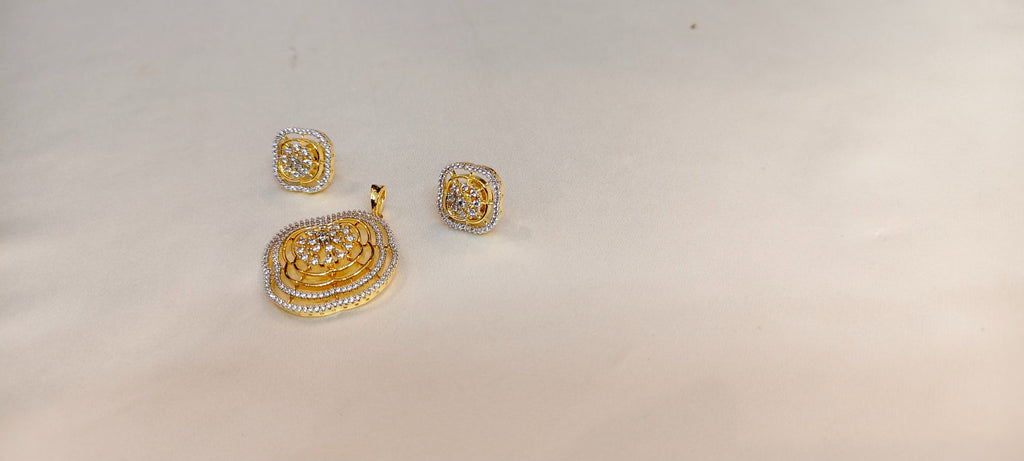 Fiora Lace Pendant & Earring Set – real photo 3