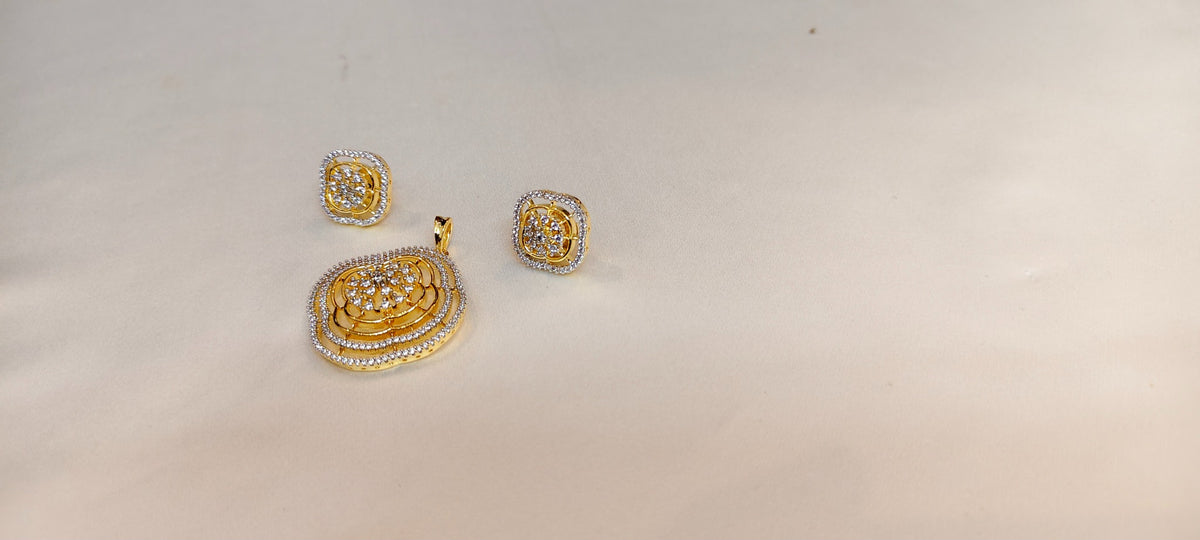 Fiora Lace Pendant & Earring Set – real photo 3