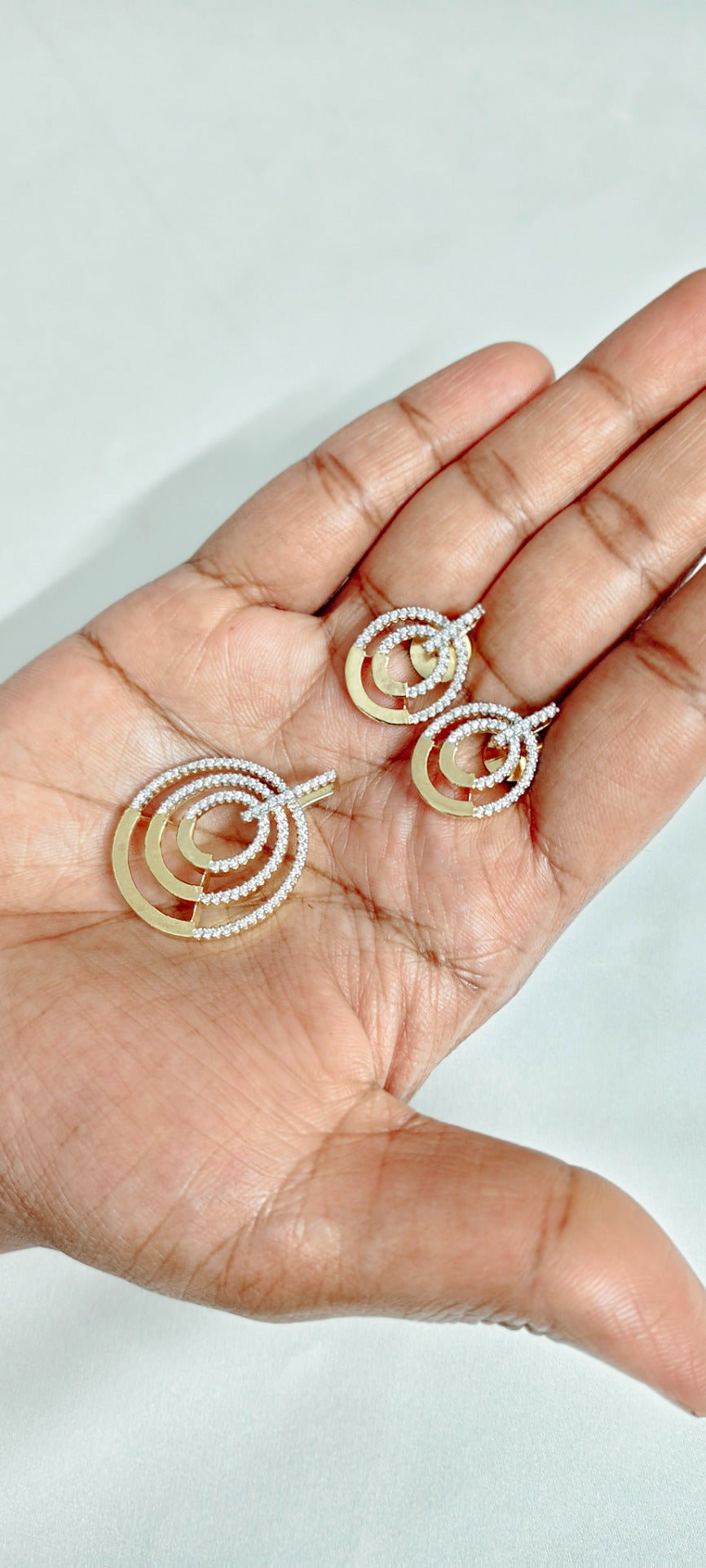 Lyra Halo Pendant & Earring Set – real photo 1