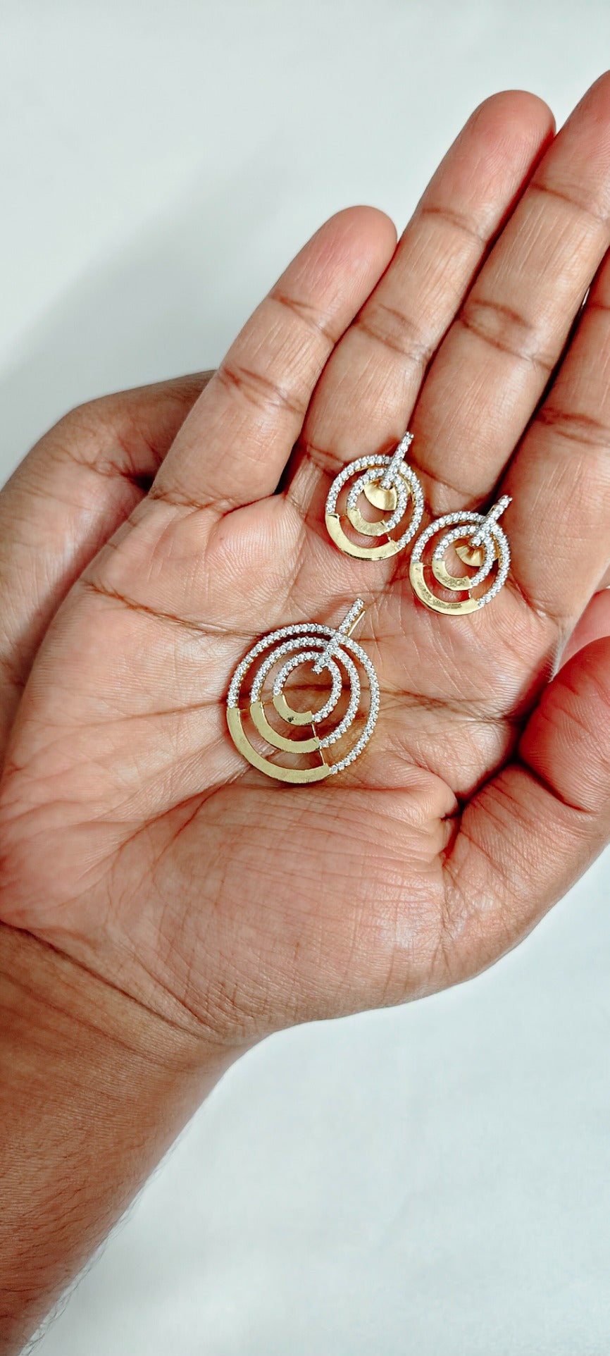 Lyra Halo Pendant & Earring Set – real photo 2