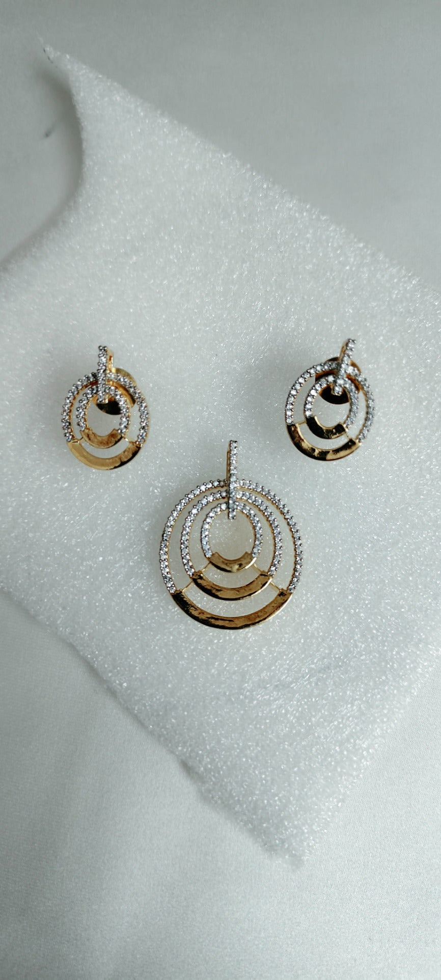 Lyra Halo Pendant & Earring Set – real photo 6