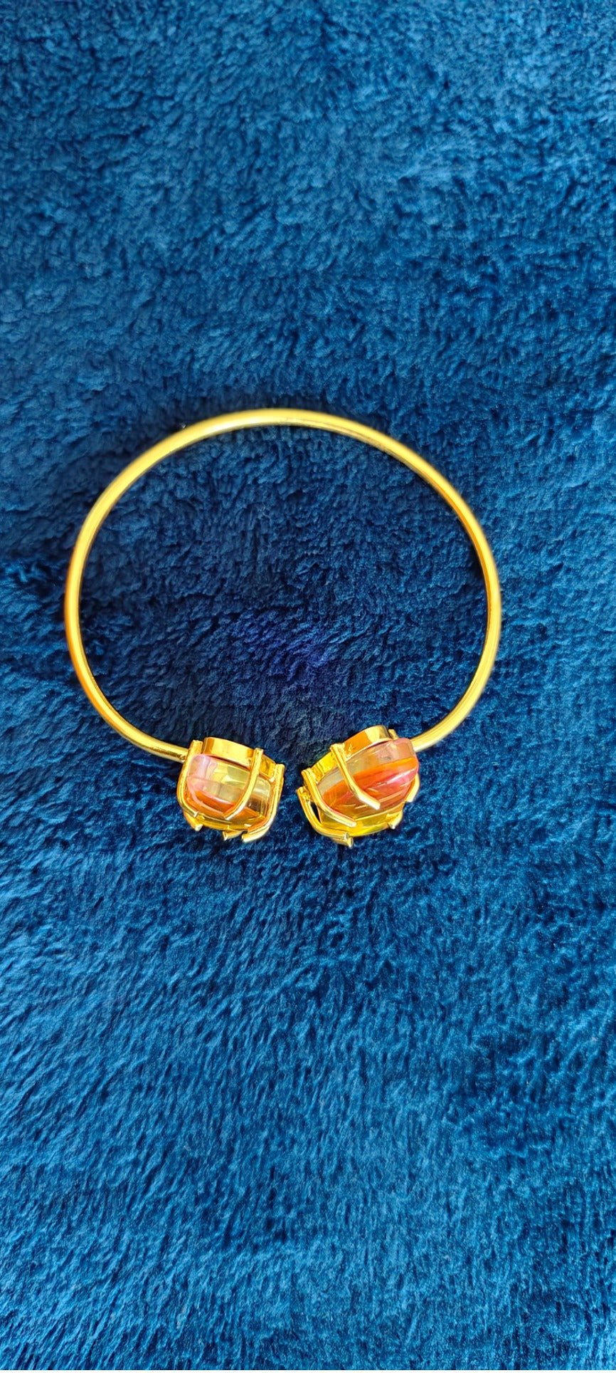 Aurora Wings Cuff Bracelet – real photo 2