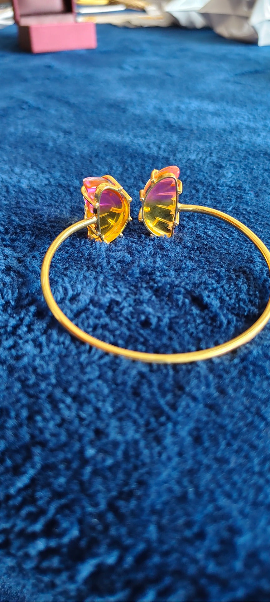 Aurora Wings Cuff Bracelet – real photo 4