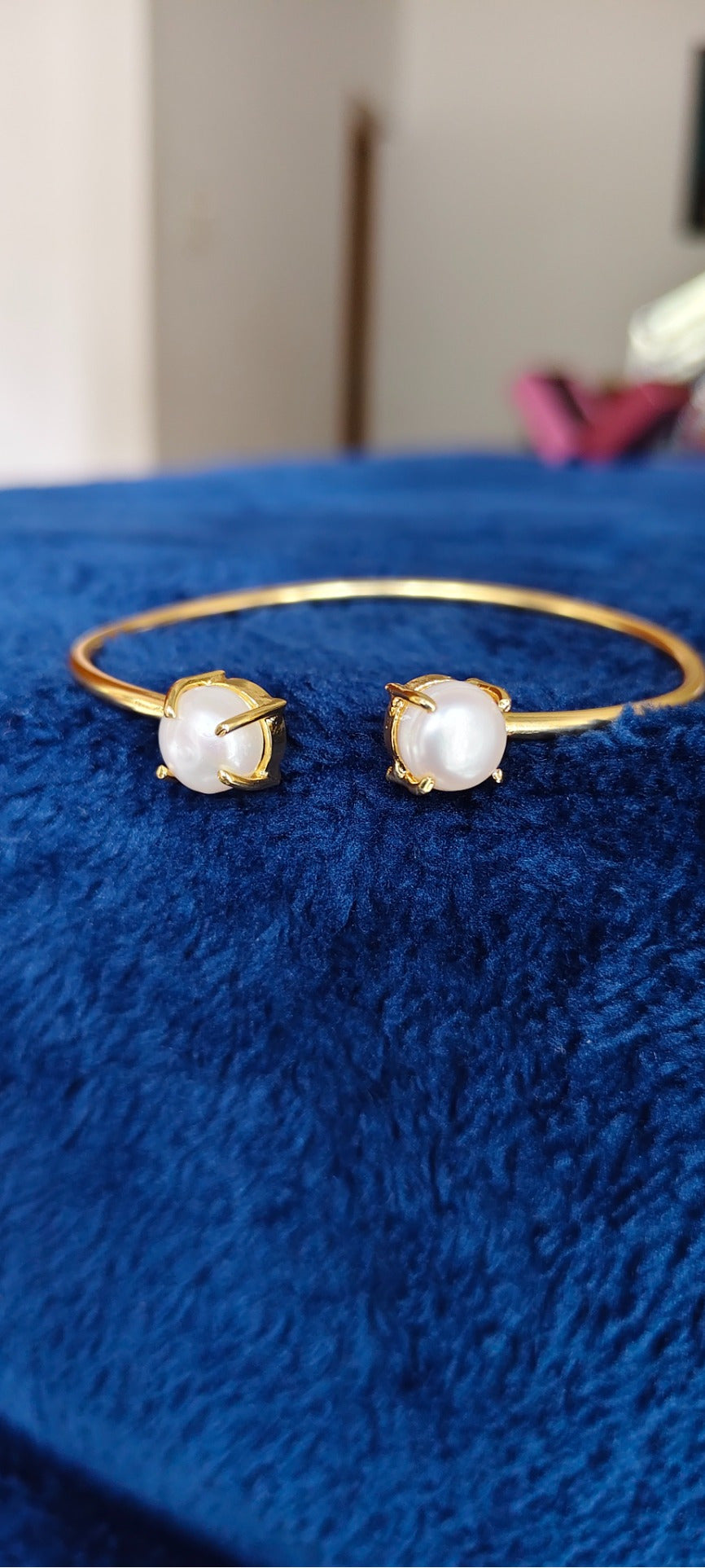 Elara Pearl Embrace Cuff Bracelet – real photo 1