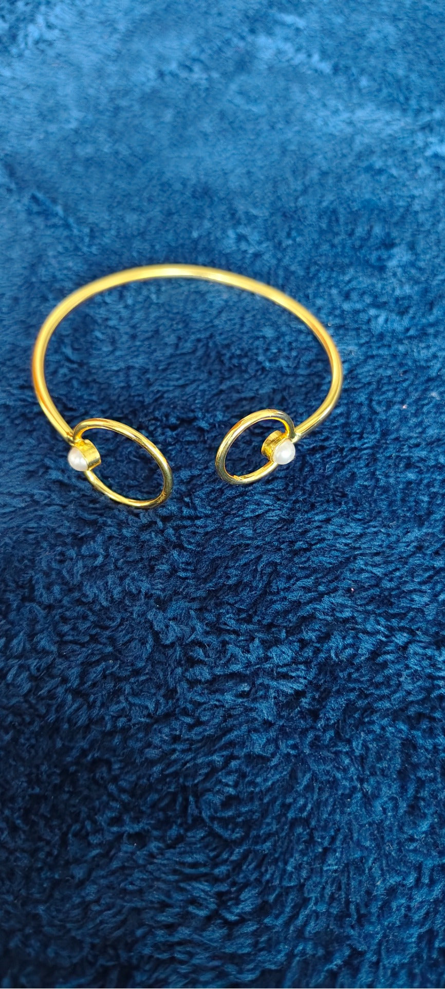 Celeste Pearl Orbit Cuff Bracelet – real photo 3