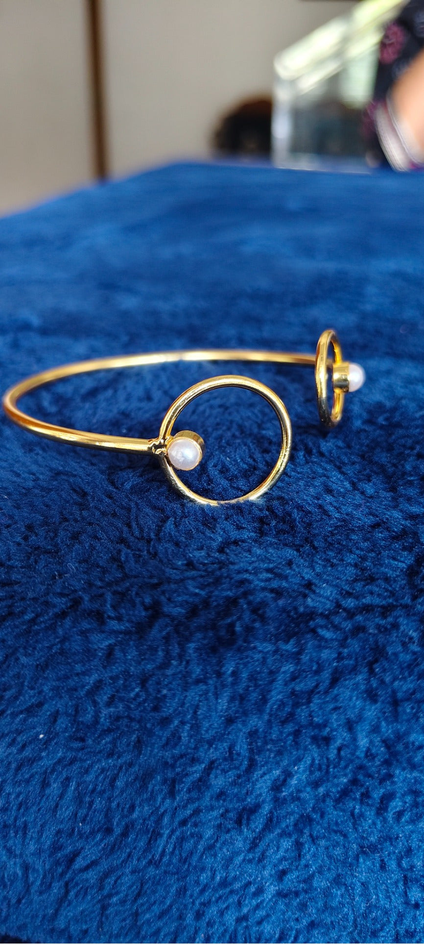Celeste Pearl Orbit Cuff Bracelet – real photo 4