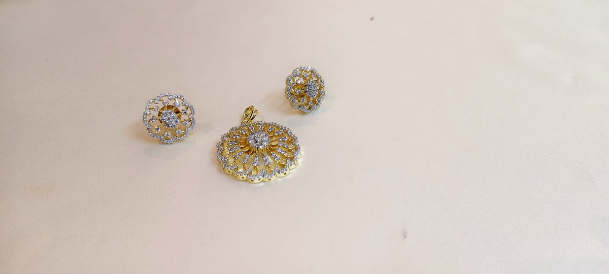 Solara Bloom Pendant & Earring Set – real photo 2