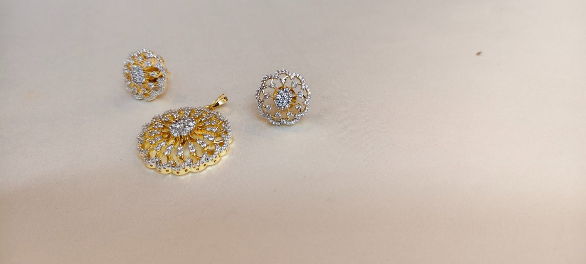 Solara Bloom Pendant & Earring Set – real photo 3