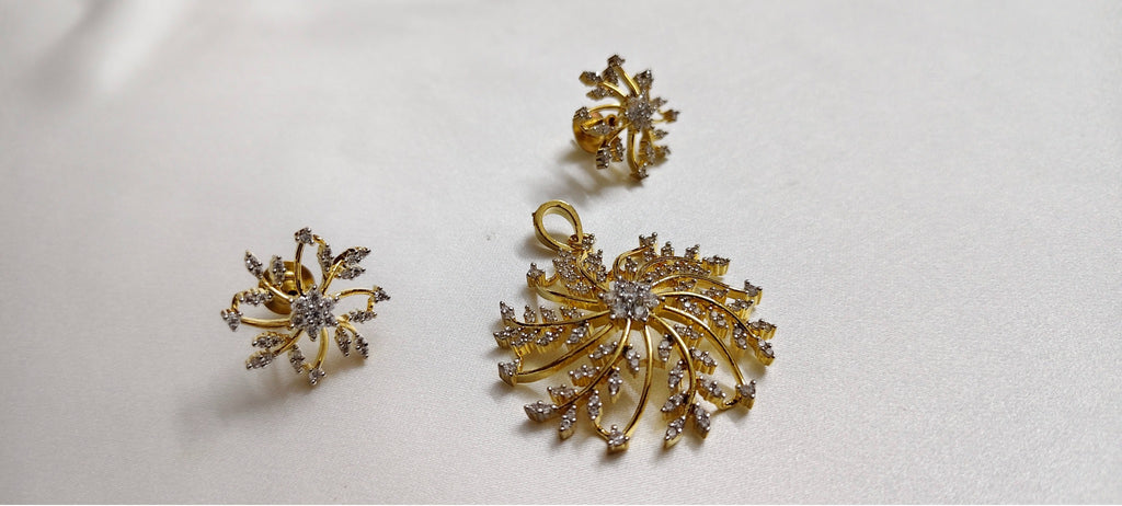 Aveline Swirl Pendant & Earring Set – real photo 4