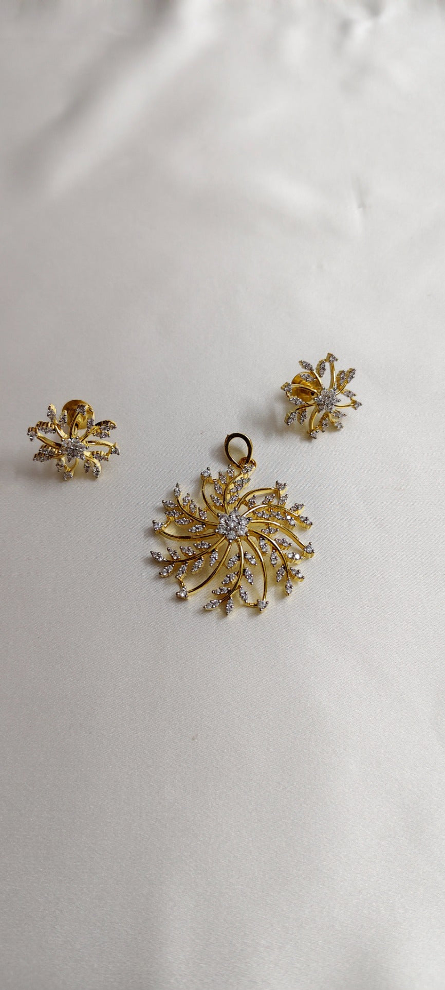 Aveline Swirl Pendant & Earring Set – real photo 6