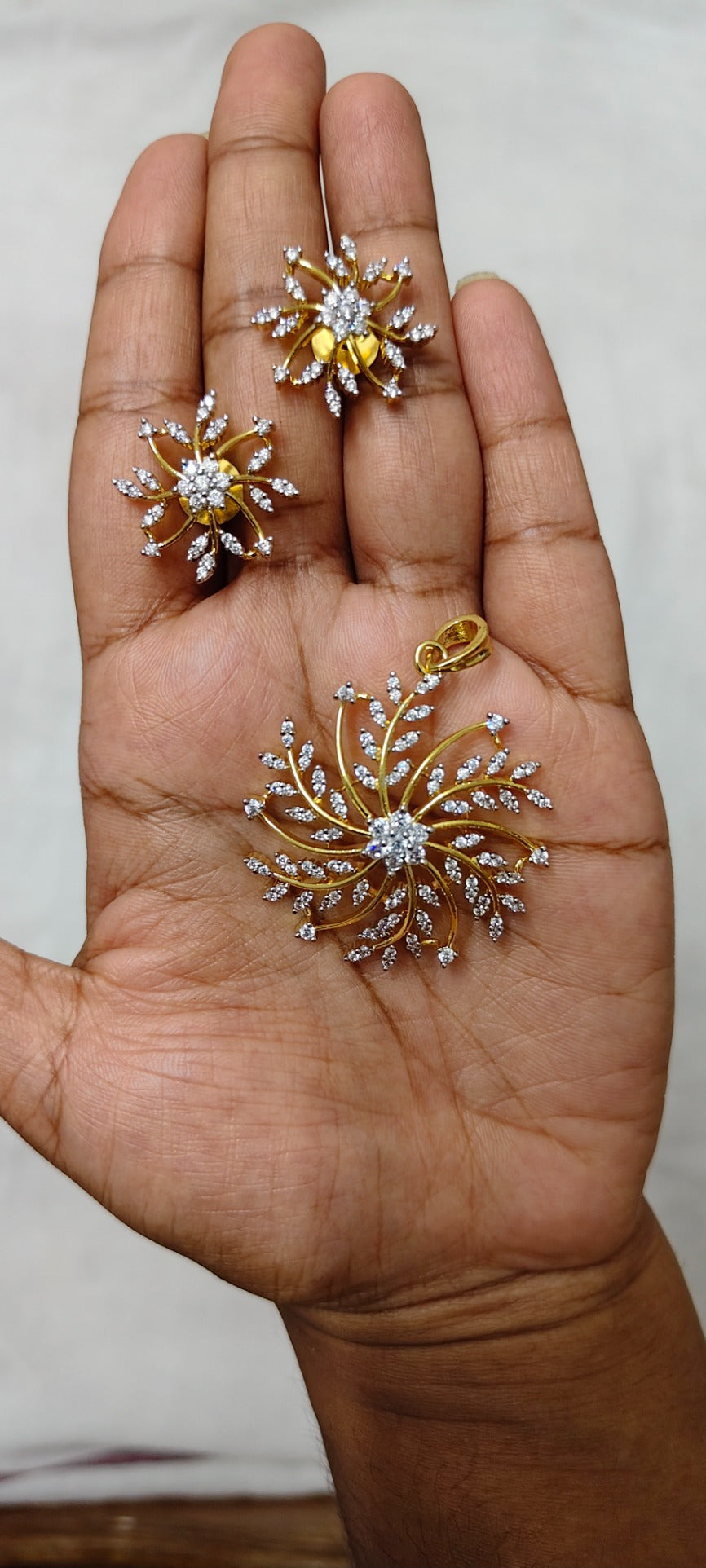 Aveline Swirl Pendant & Earring Set – real photo 9
