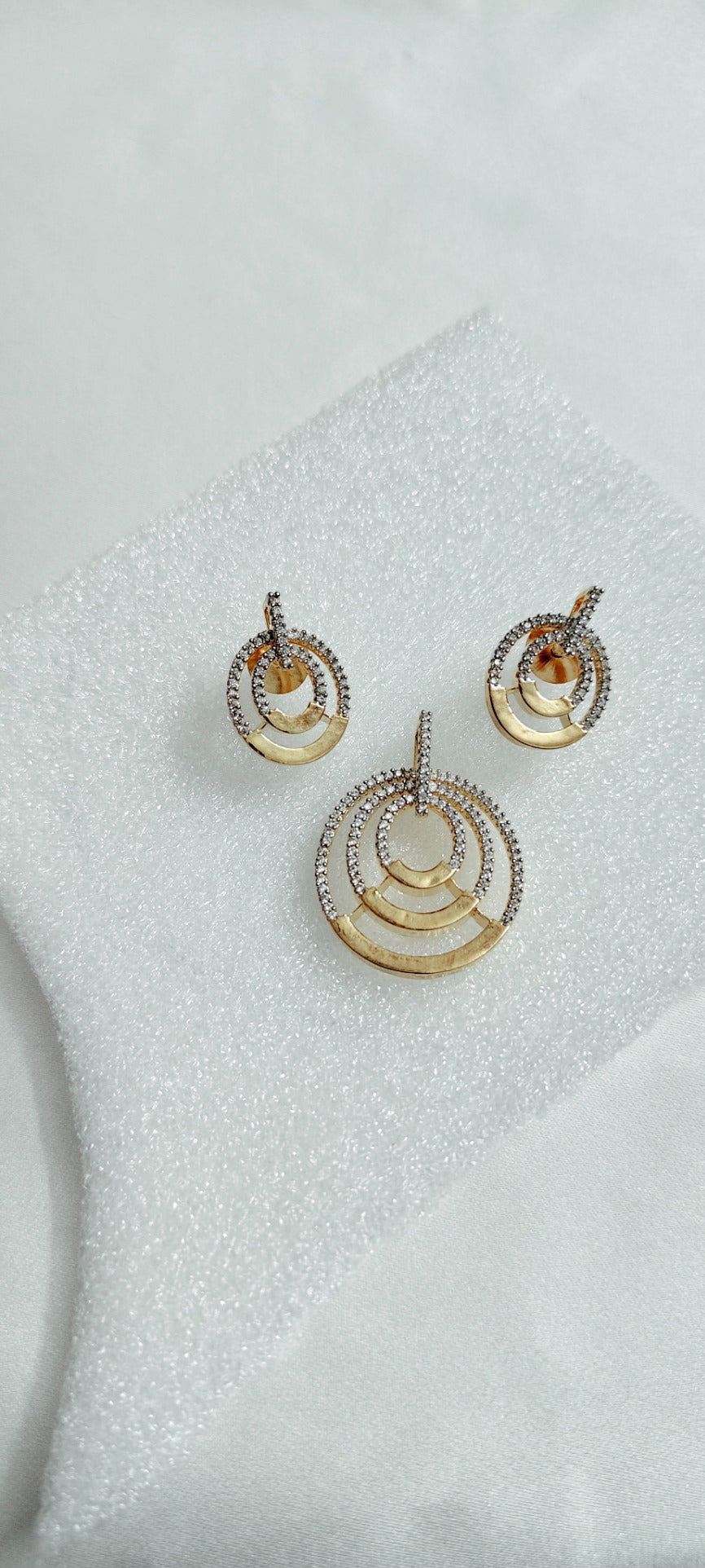 Cressida Orbit Pendant & Earring Set – real photo 1