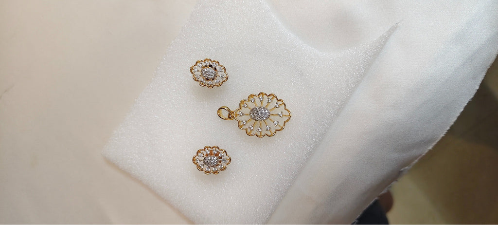 Vivienne Lace Pendant & Earring Set – real photo 6