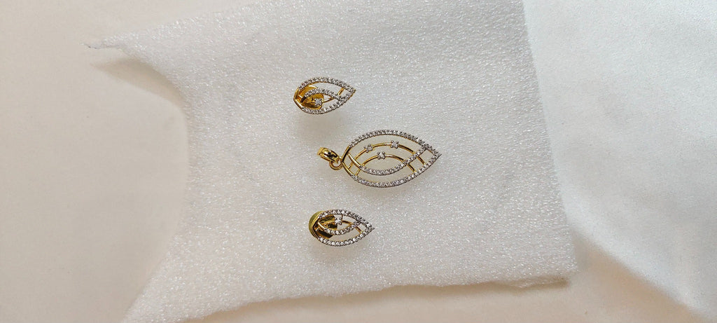 Liora Veil Pendant & Stud Set – real photo 3