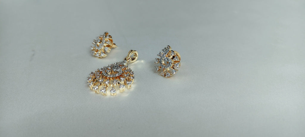 Mayura Radiance Pendant & Earring Set – real photo 3