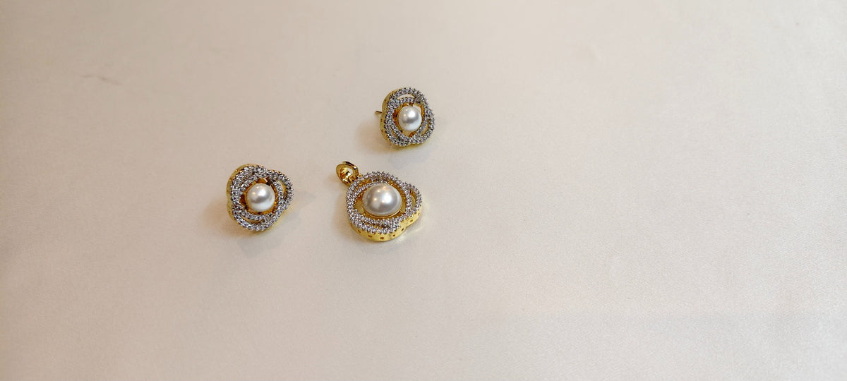 Pearl Embrace Pendant & Earring Set – real photo 2