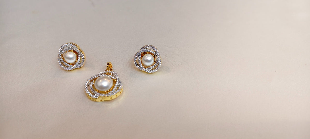 Pearl Embrace Pendant & Earring Set – real photo 3