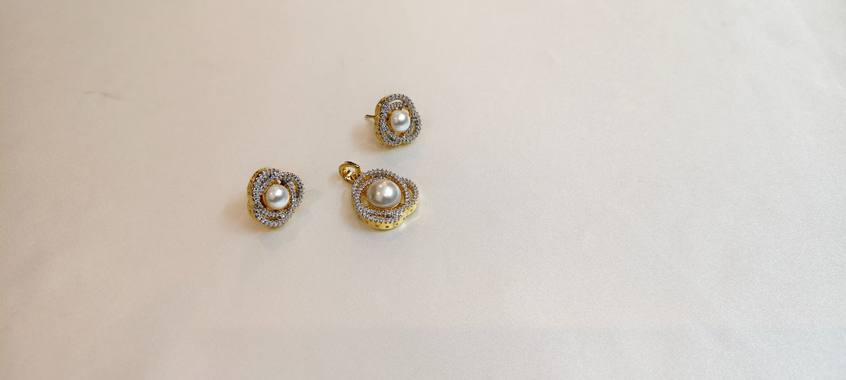 Pearl Embrace Pendant & Earring Set – real photo 4