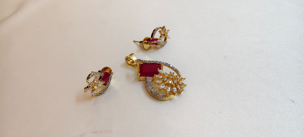 Rubelle Serenade Pendant & Stud Set – real photo 2